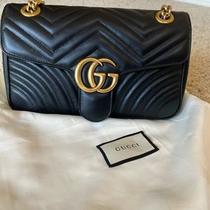 GG Marmont medium matelassé shoulder bag
